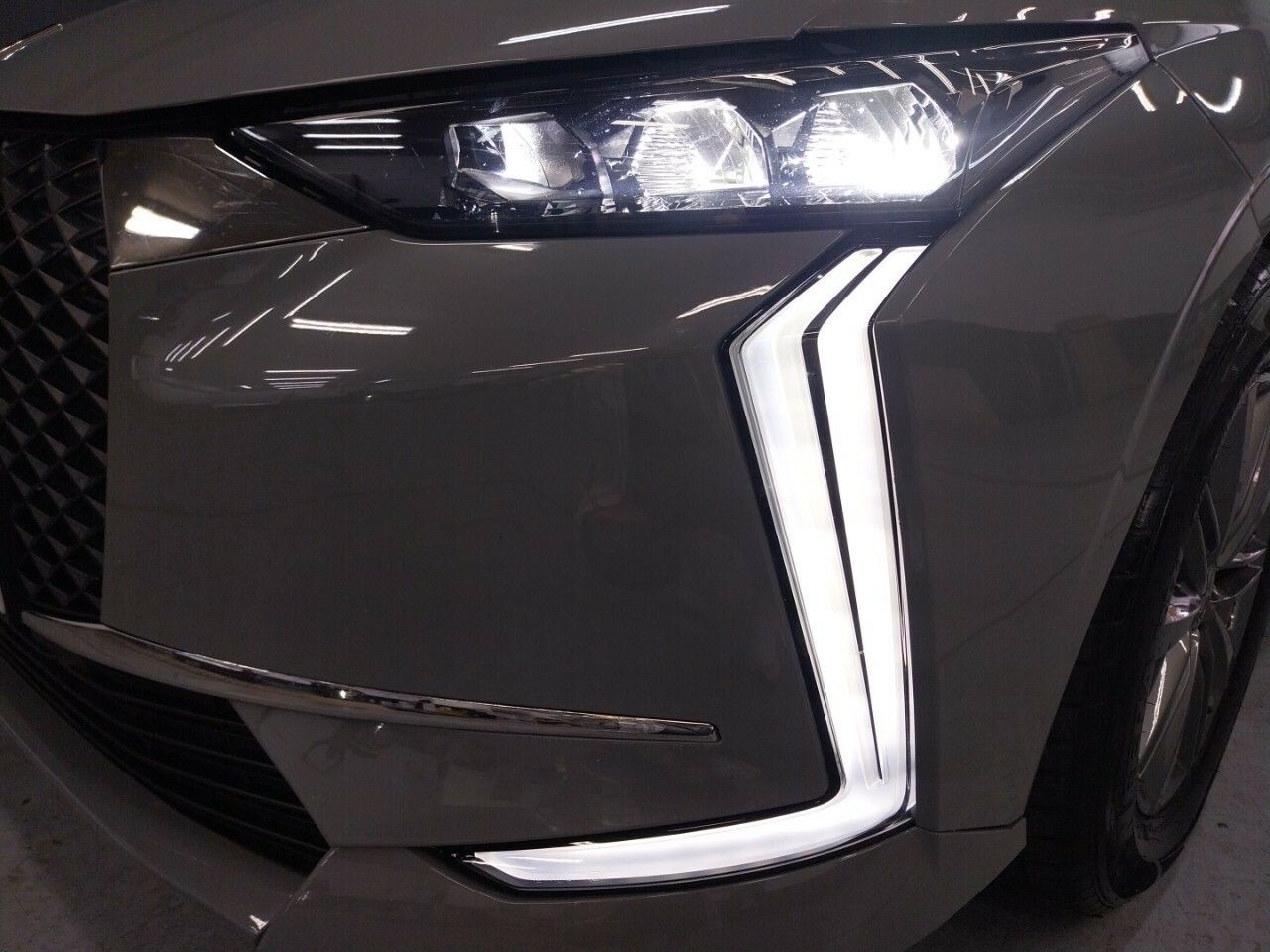 Foto DS Automobiles DS 4 27