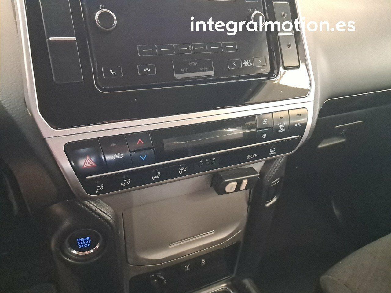Foto Toyota Land Cruiser 16