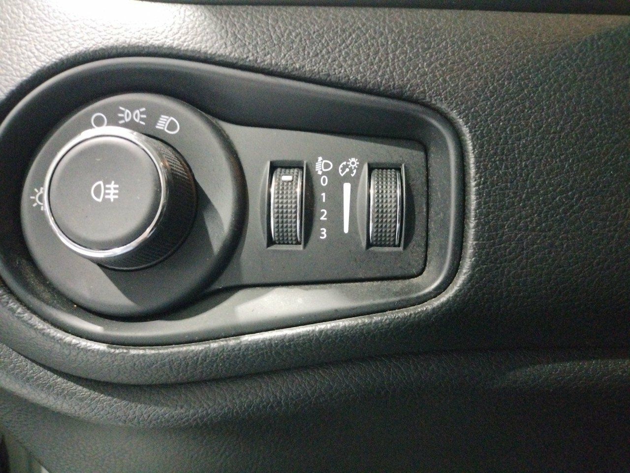 Foto Jeep Renegade 14