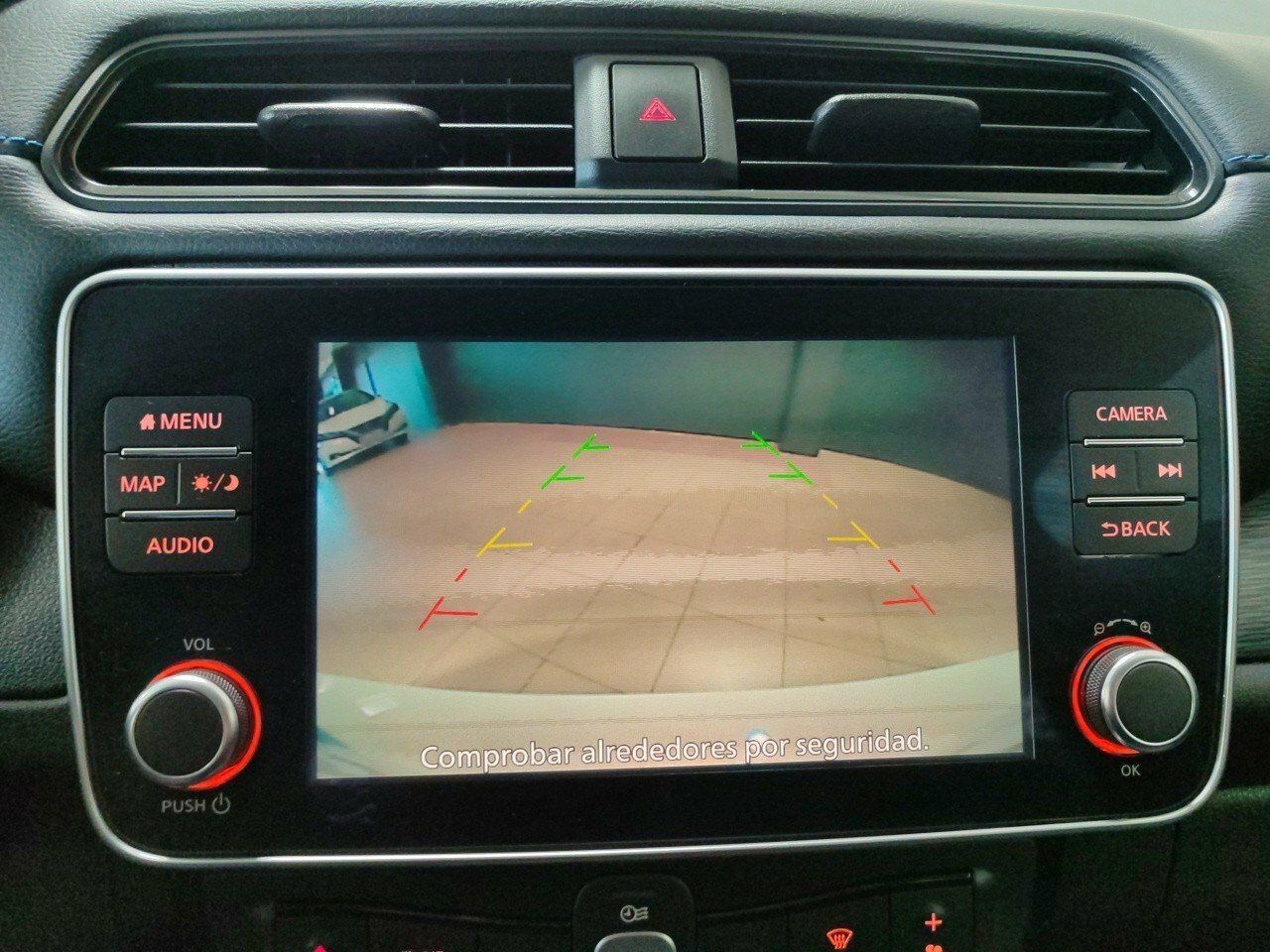 Foto Nissan Leaf 11