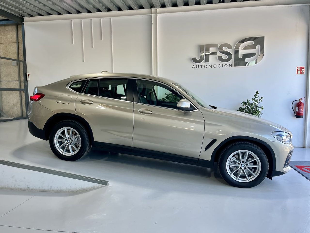 Foto BMW X4 4
