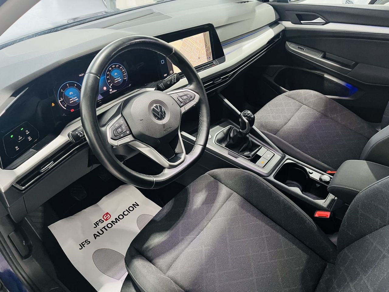 Foto Volkswagen Golf 8