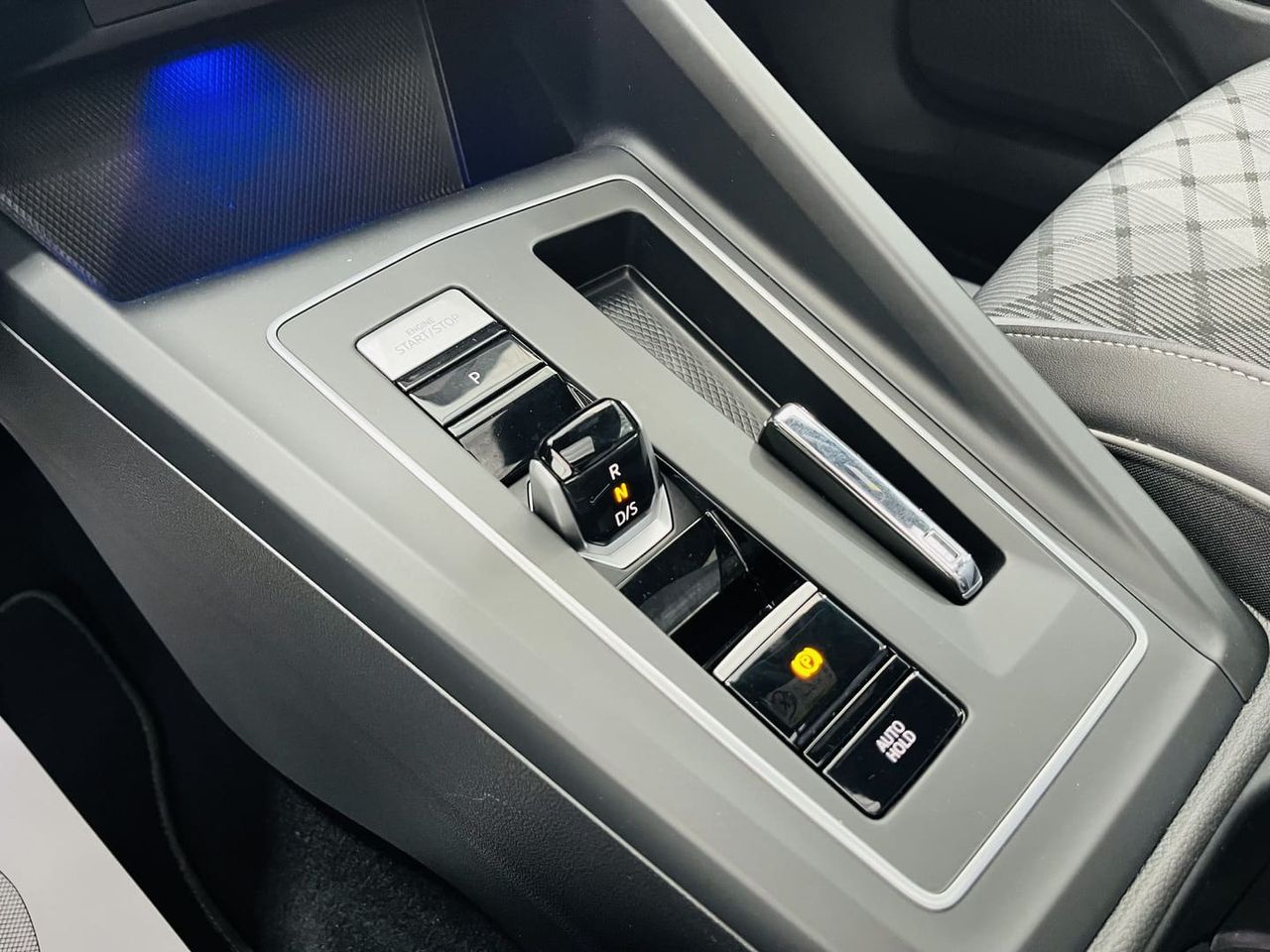 Foto Volkswagen Golf 18