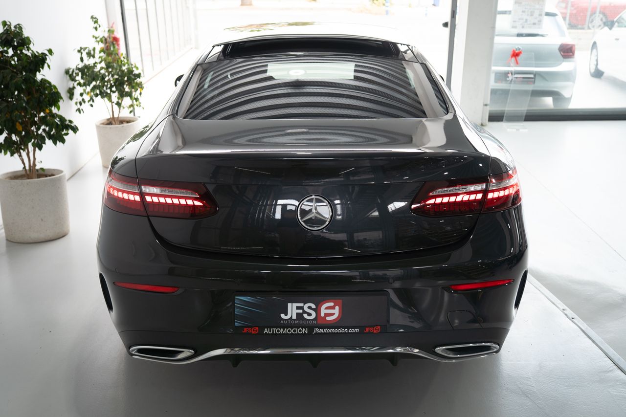 Foto Mercedes-Benz Clase E 4