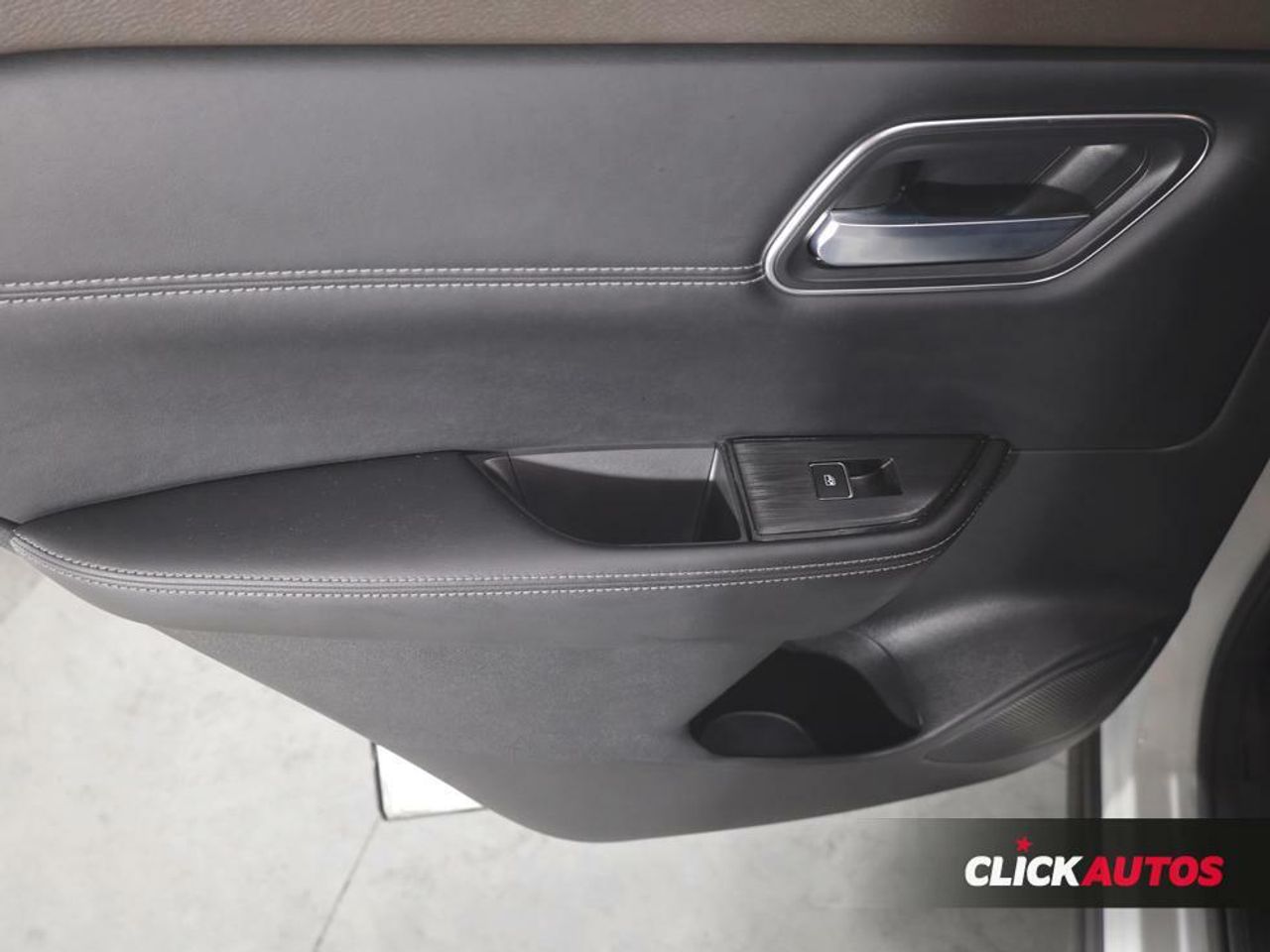 Foto Nissan X-Trail 16