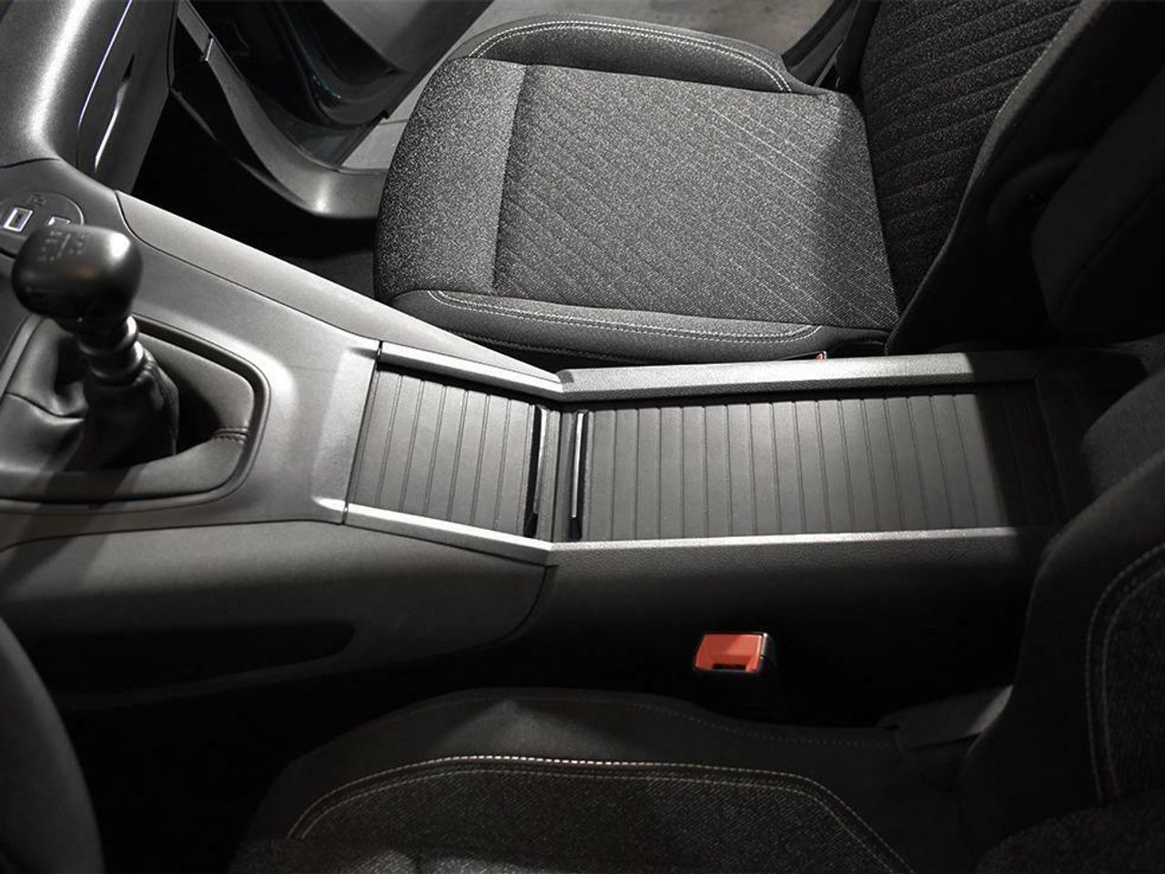 Foto Peugeot Rifter 12