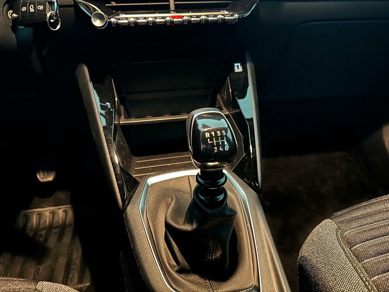 Foto Peugeot 2008 17