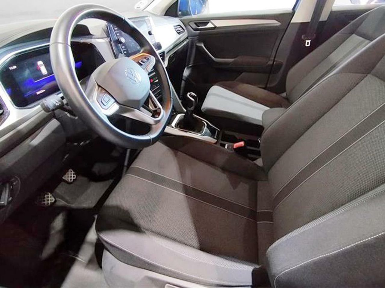Foto Volkswagen T-Roc 14