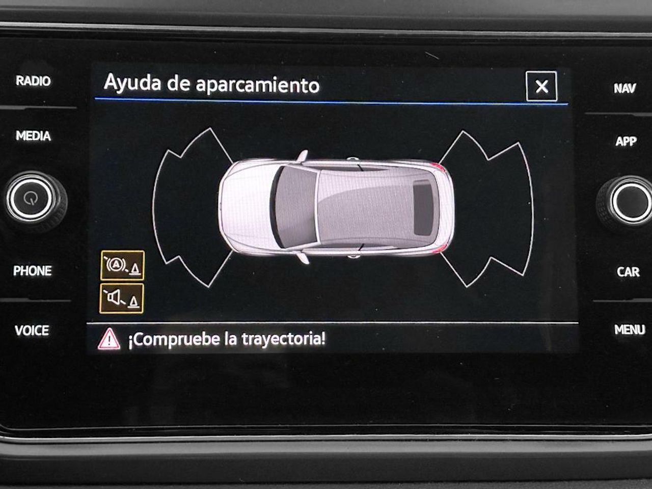 Foto Volkswagen T-Roc 11