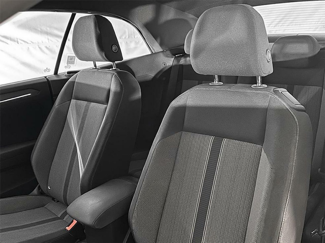 Foto Volkswagen T-Roc 23