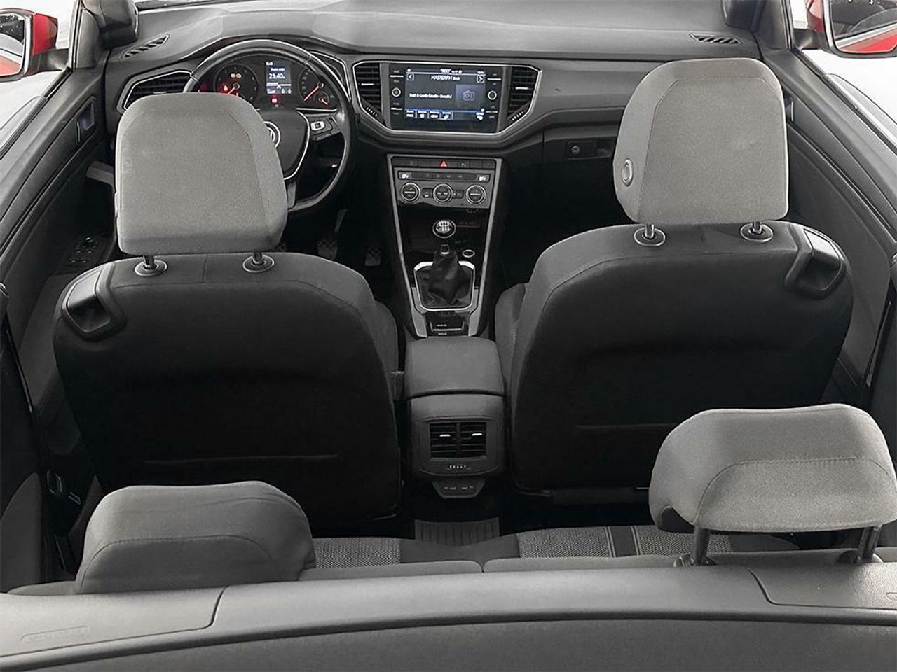 Foto Volkswagen T-Roc 24