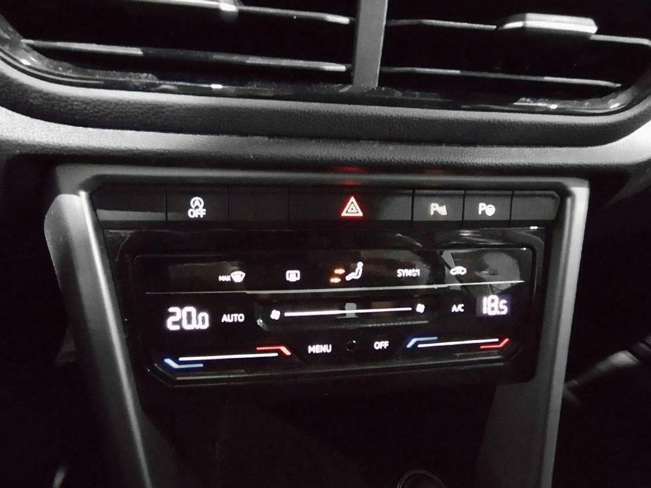 Foto Volkswagen T-Roc 13