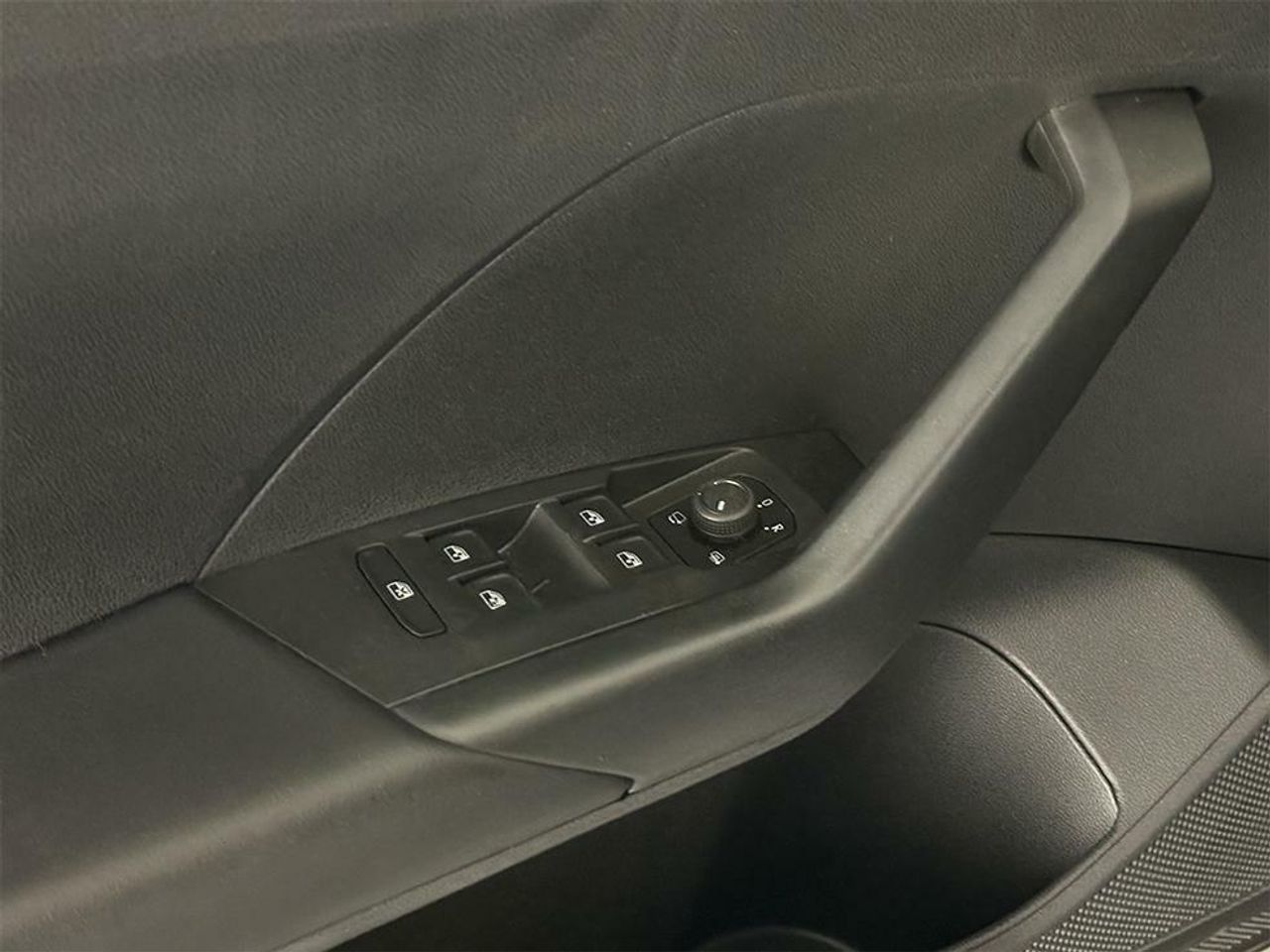 Foto Volkswagen T-Cross 18
