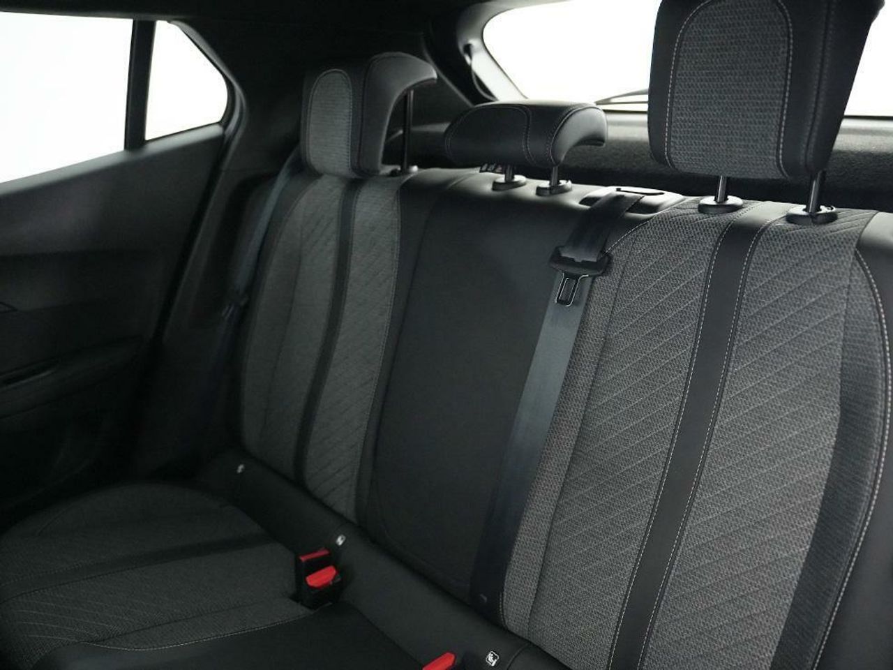 Foto Peugeot 2008 19