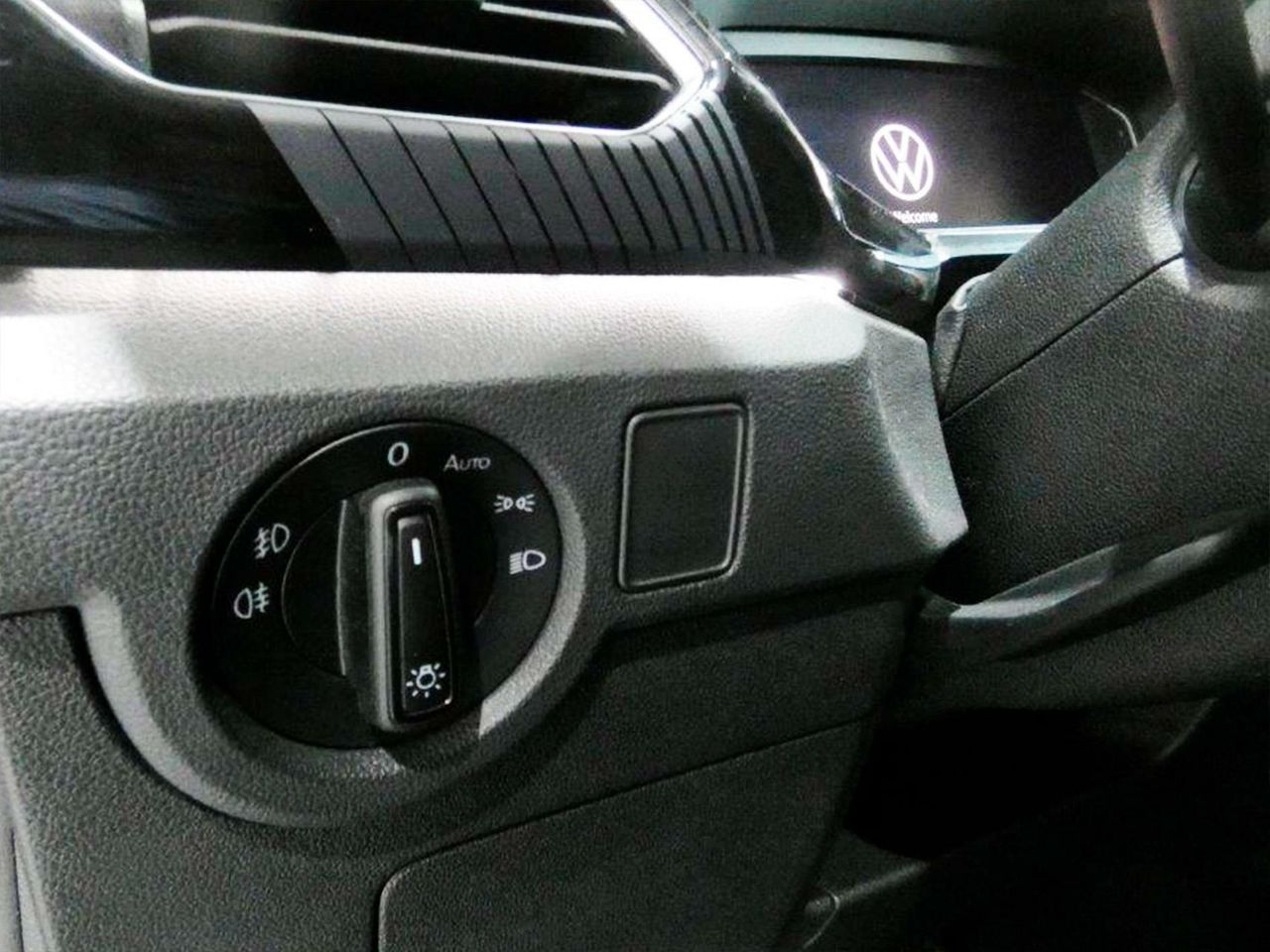 Foto Volkswagen T-Cross 17