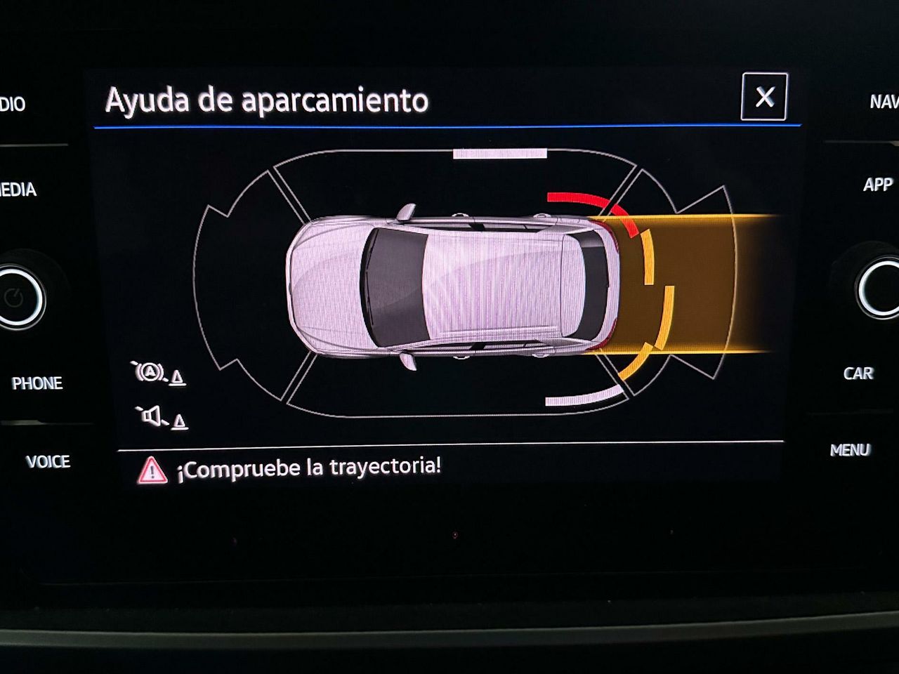 Foto Volkswagen T-Roc 12