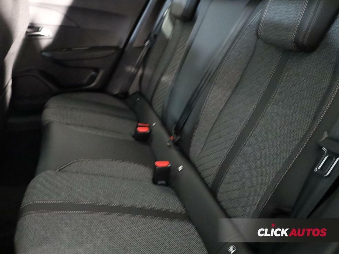Foto Peugeot 2008 14
