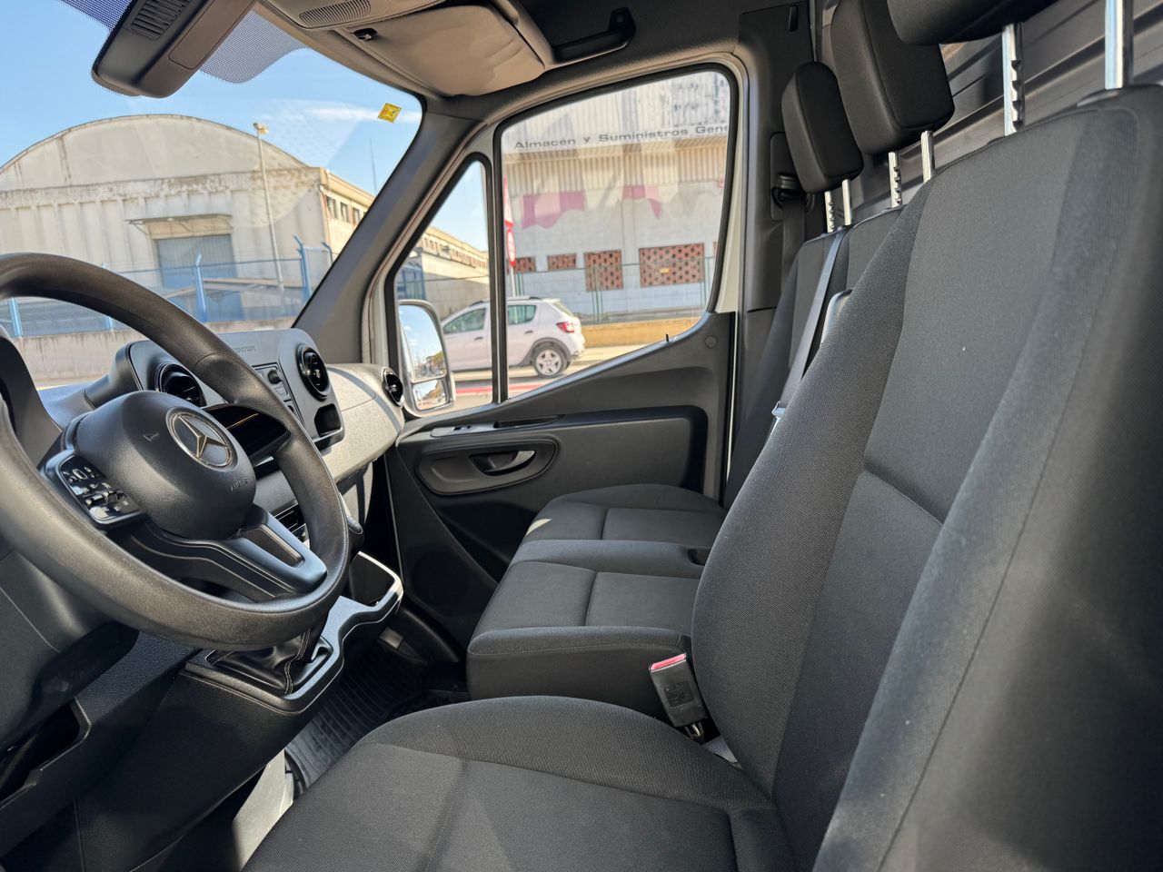 Foto Mercedes-Benz Sprinter 23