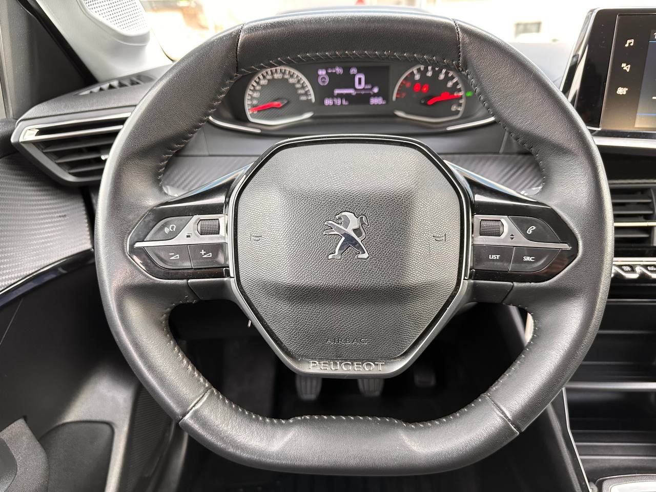Foto Peugeot 208 6