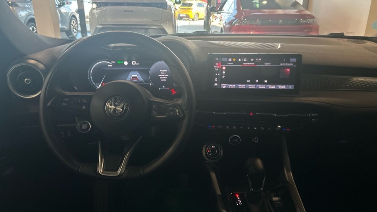 Foto Alfa Romeo Tonale 8