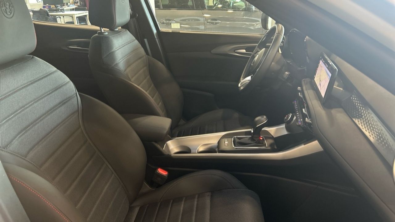 Foto Alfa Romeo Tonale 24