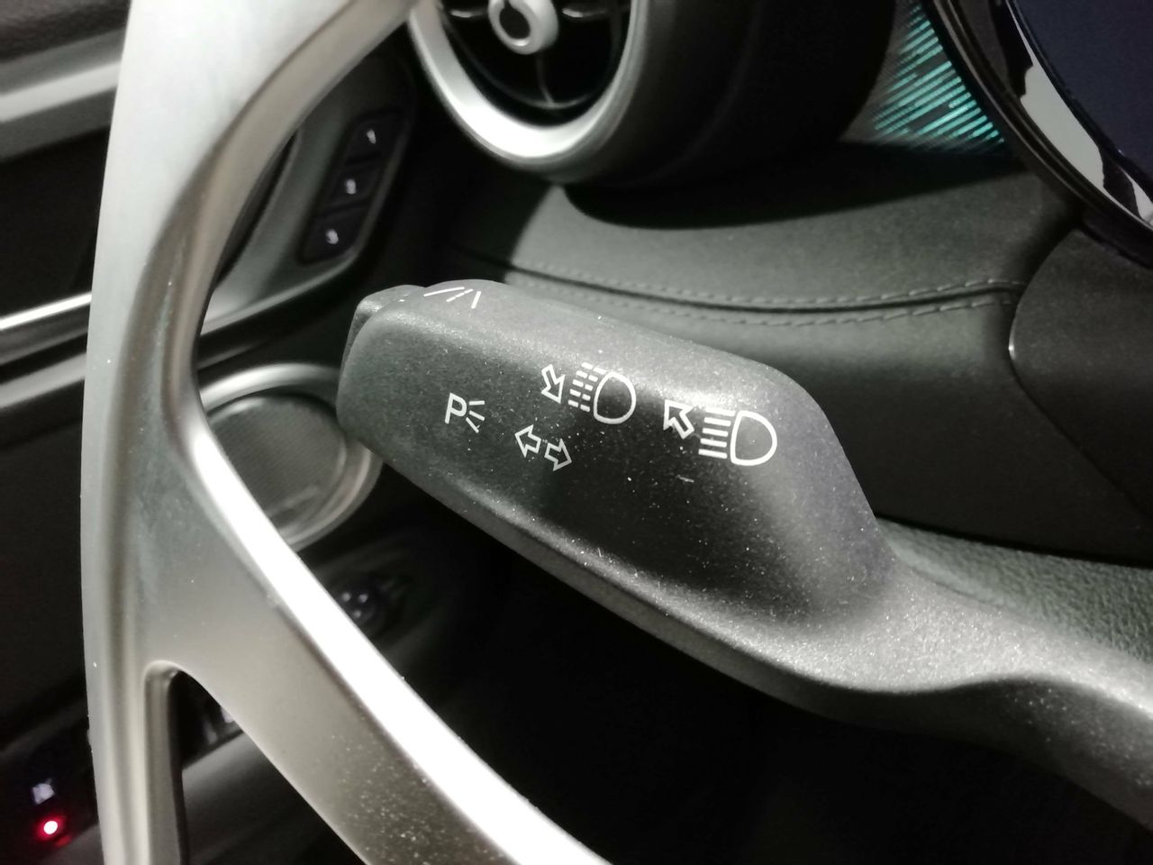 Foto Alfa Romeo Tonale 35