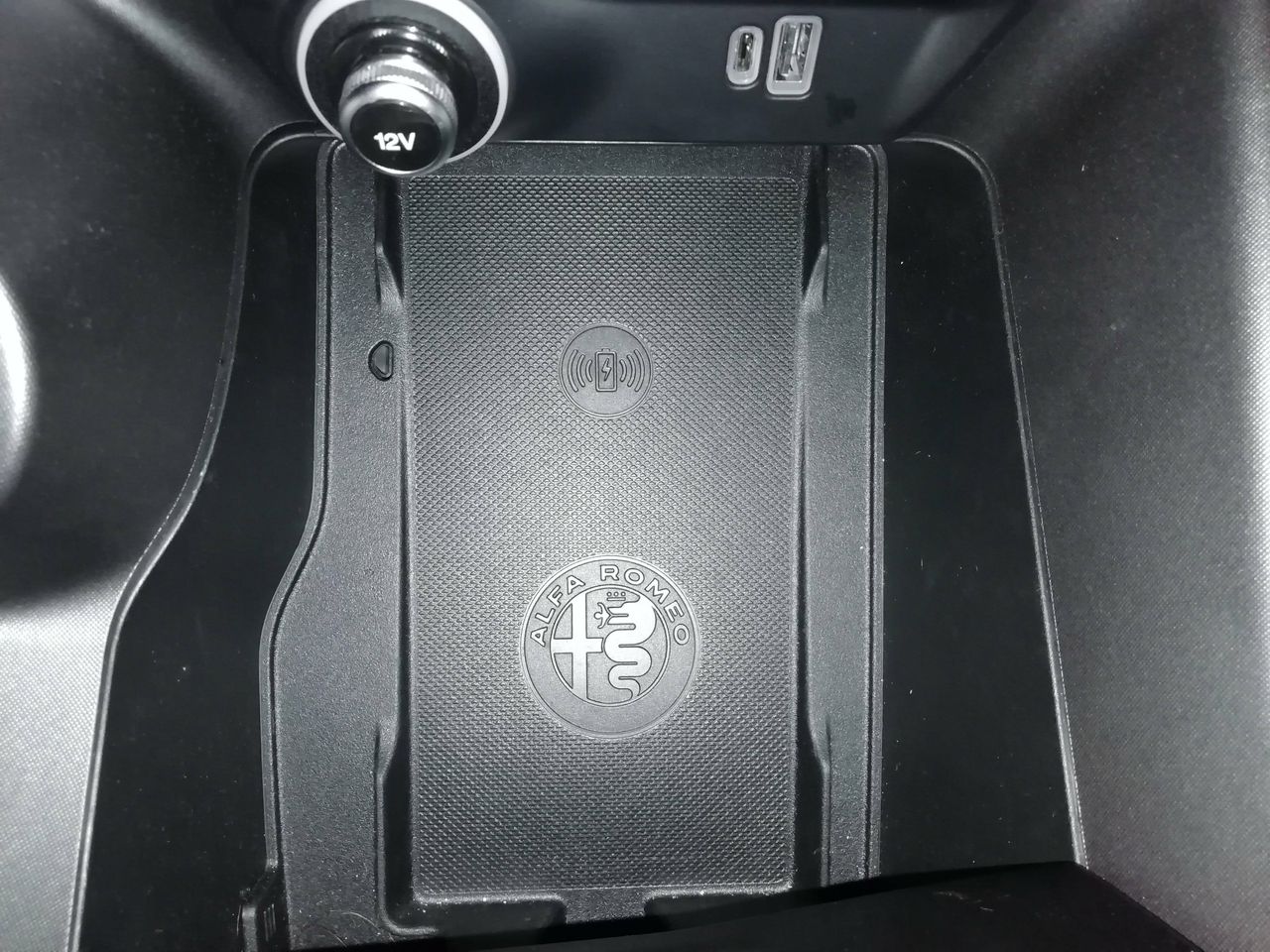 Foto Alfa Romeo Tonale 44