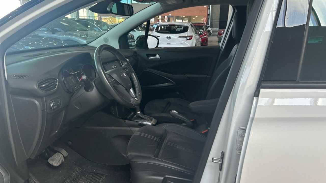 Foto Opel CrossLand 11
