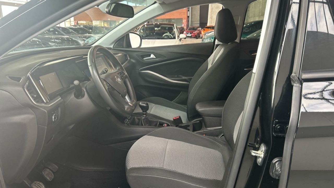 Foto Opel Grandland X 11