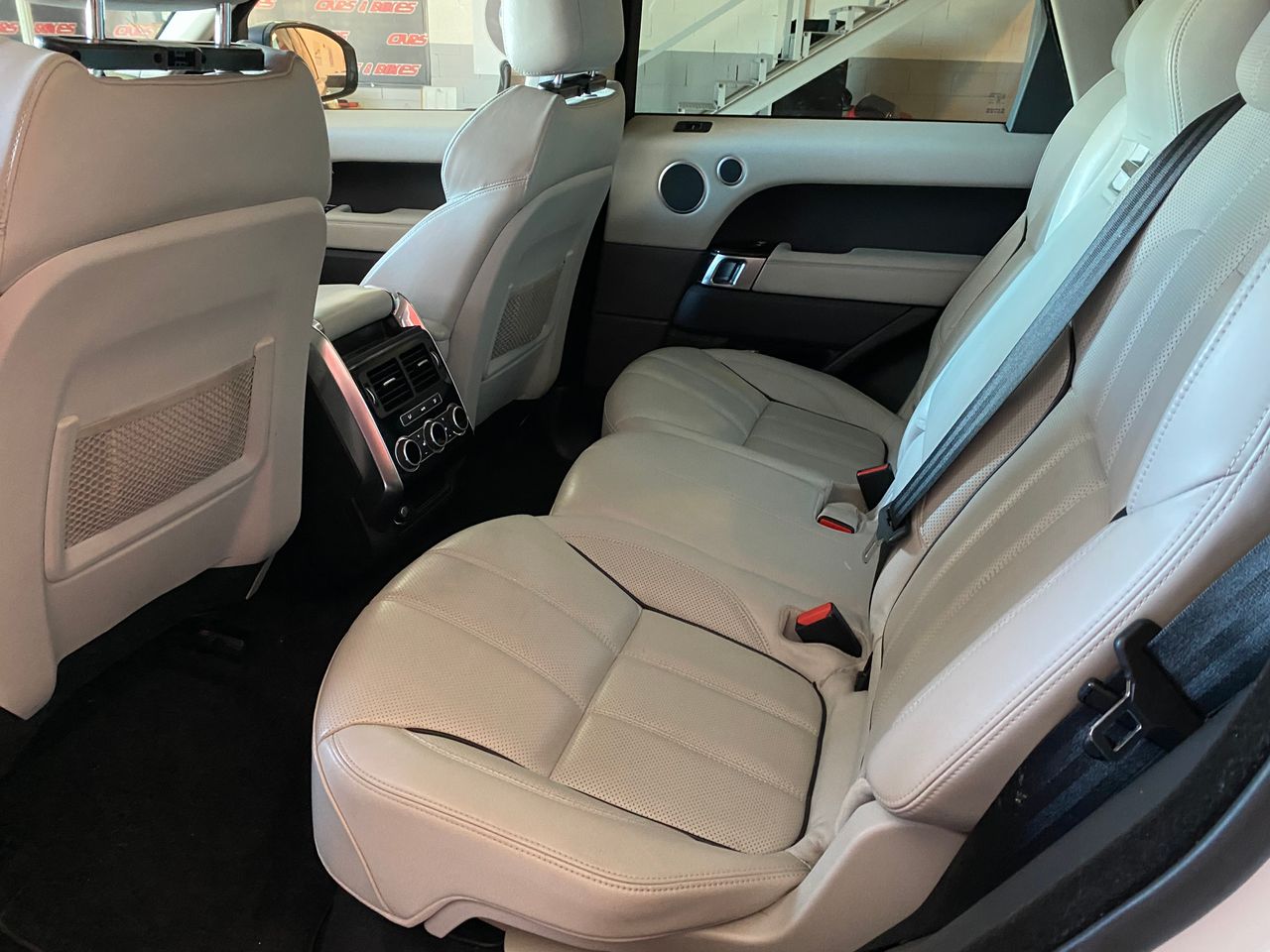 Foto Land-Rover Range Rover Sport 30
