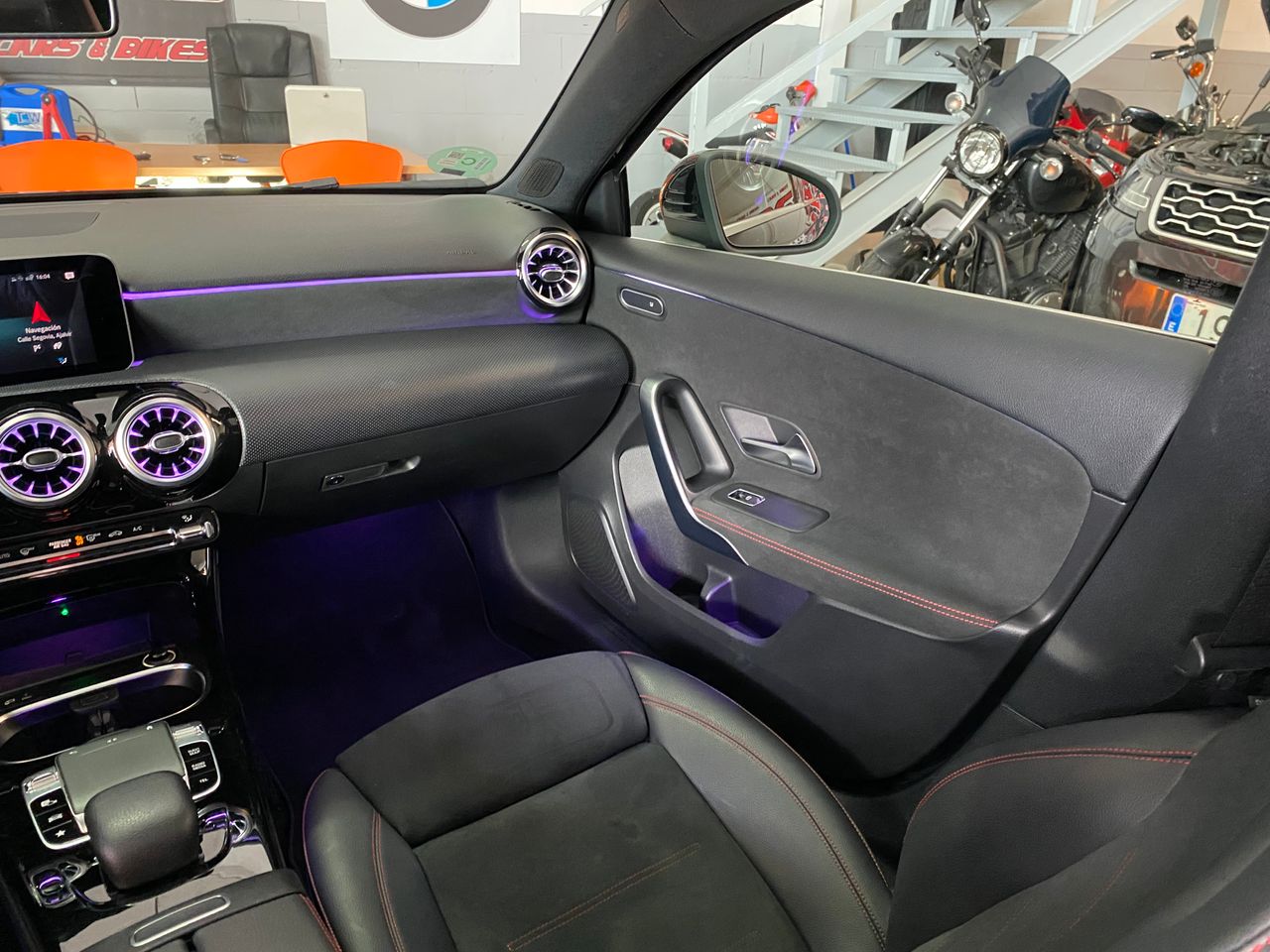 Foto Mercedes-Benz Clase A 30