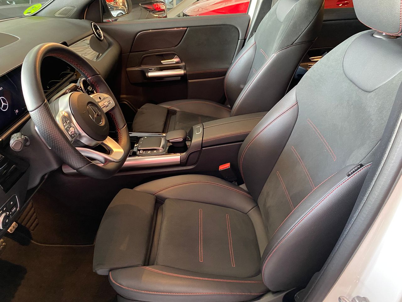 Foto Mercedes-Benz Clase GLA 11