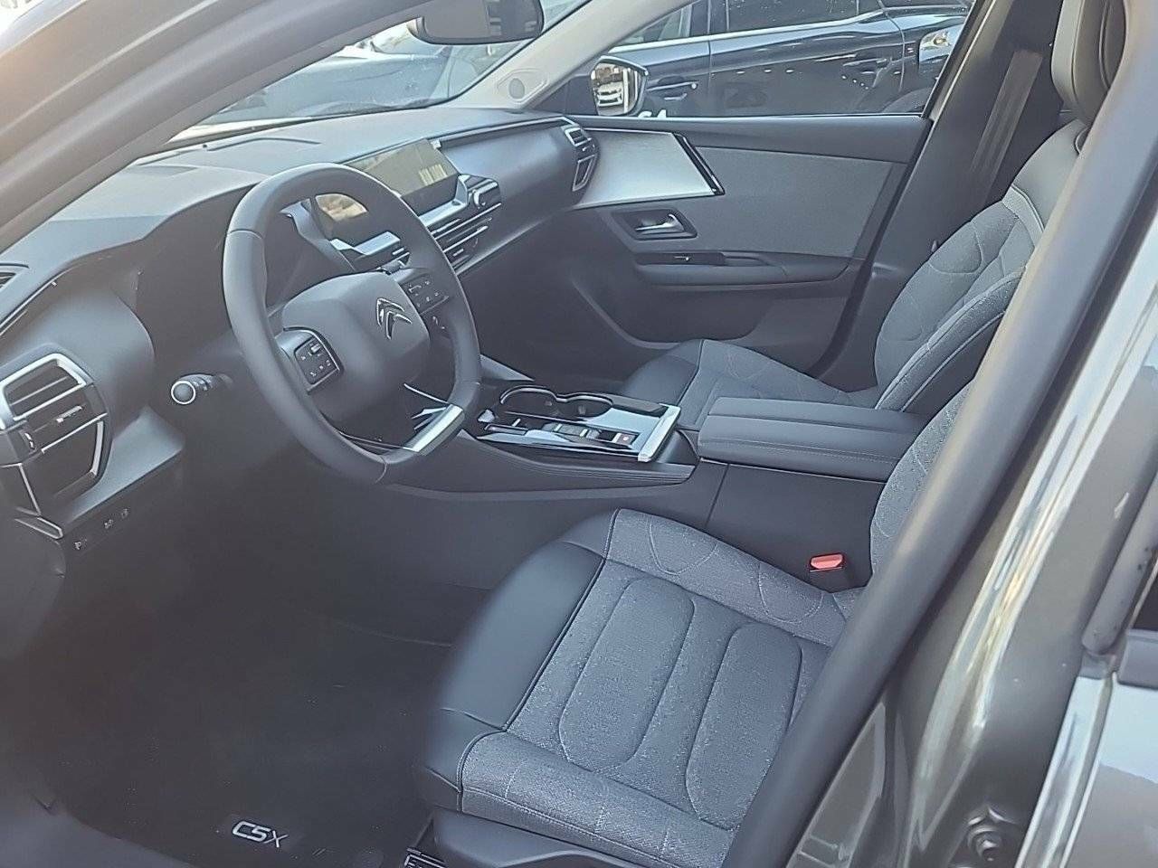 Foto Citroën C5 X 21
