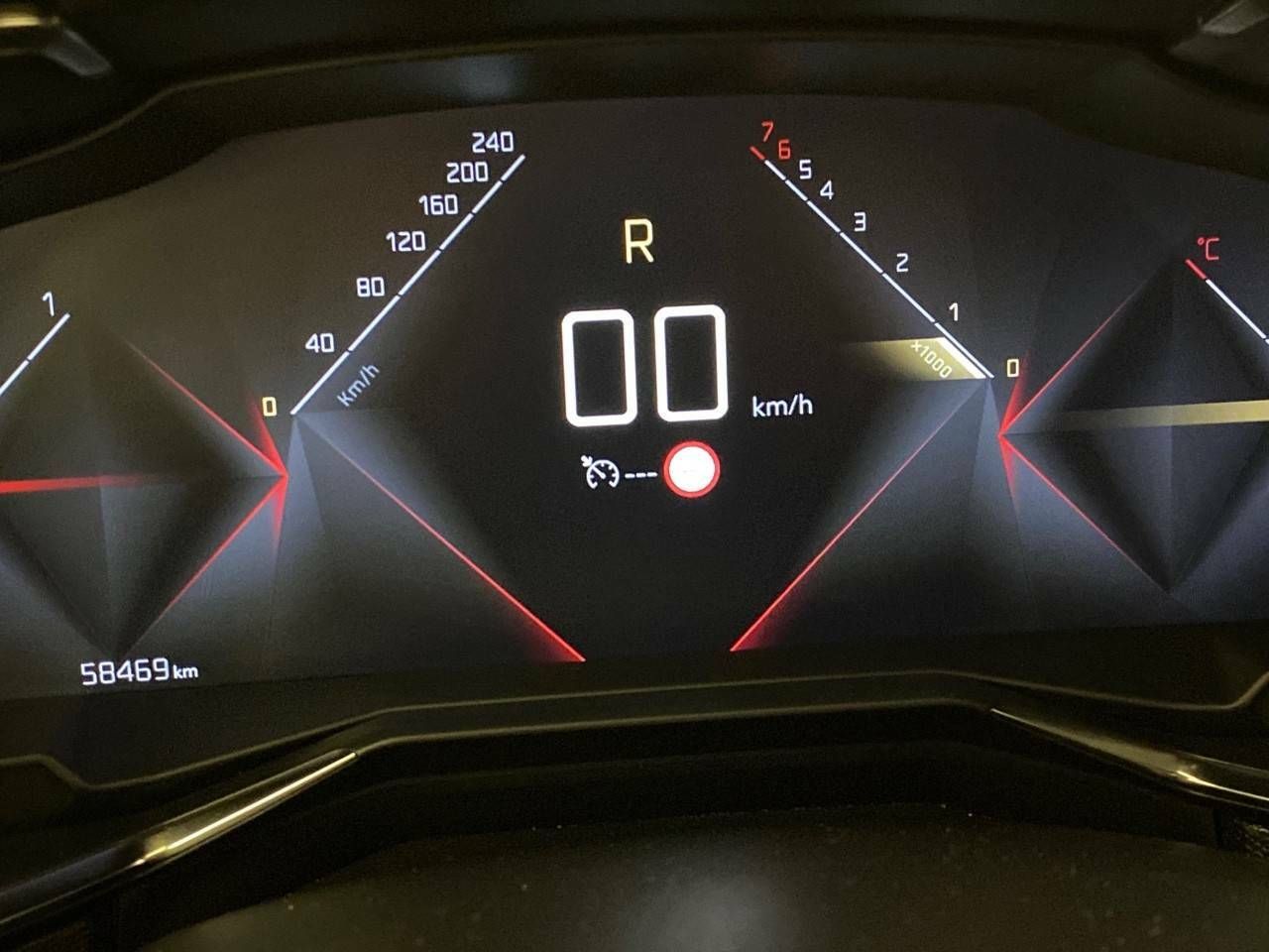 Foto DS Automobiles DS 7 14
