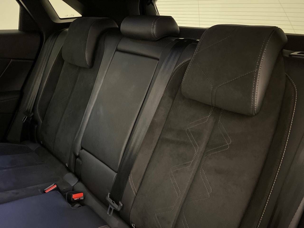 Foto DS Automobiles DS 7 23