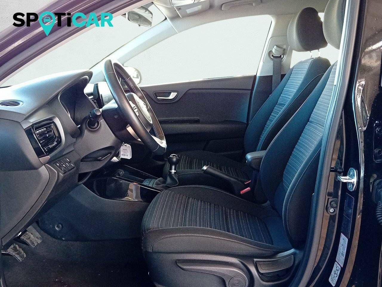 Foto Kia Stonic 11