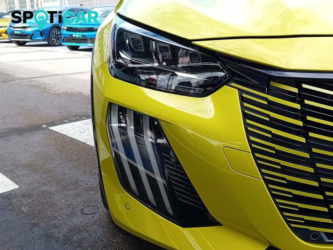 Foto Peugeot 208 16