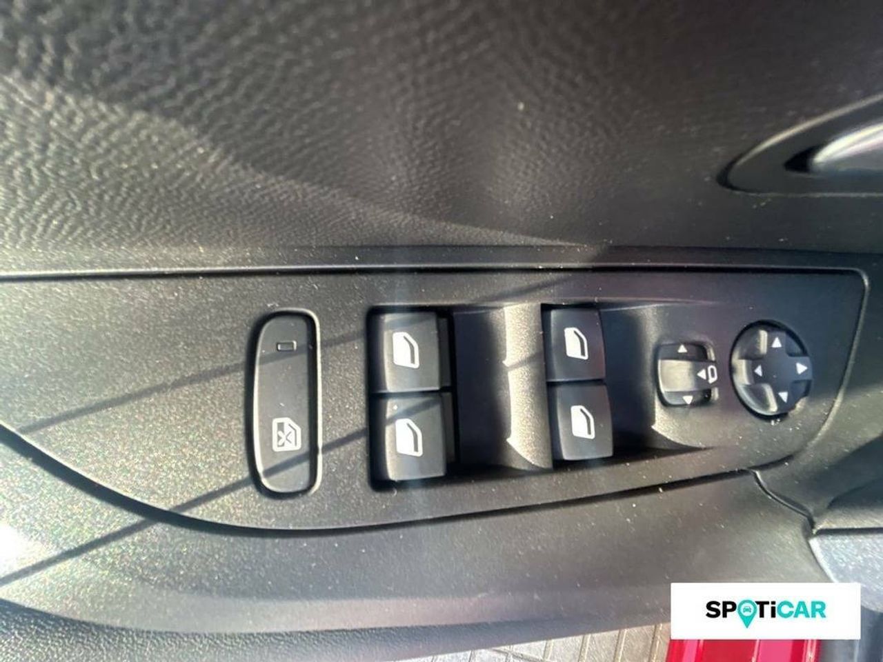 Foto Peugeot 2008 14