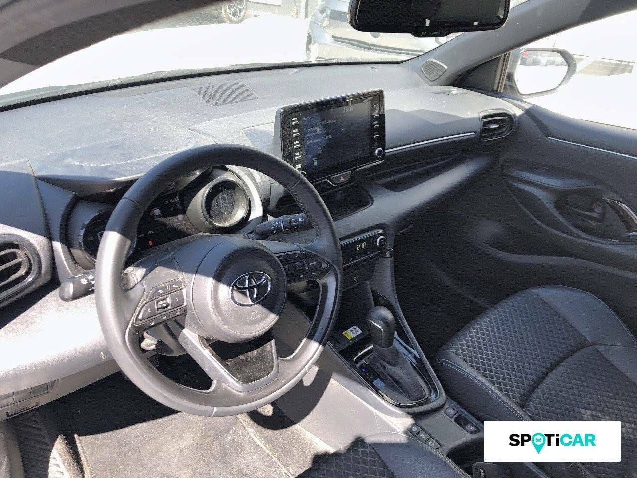 Foto Toyota Yaris 8