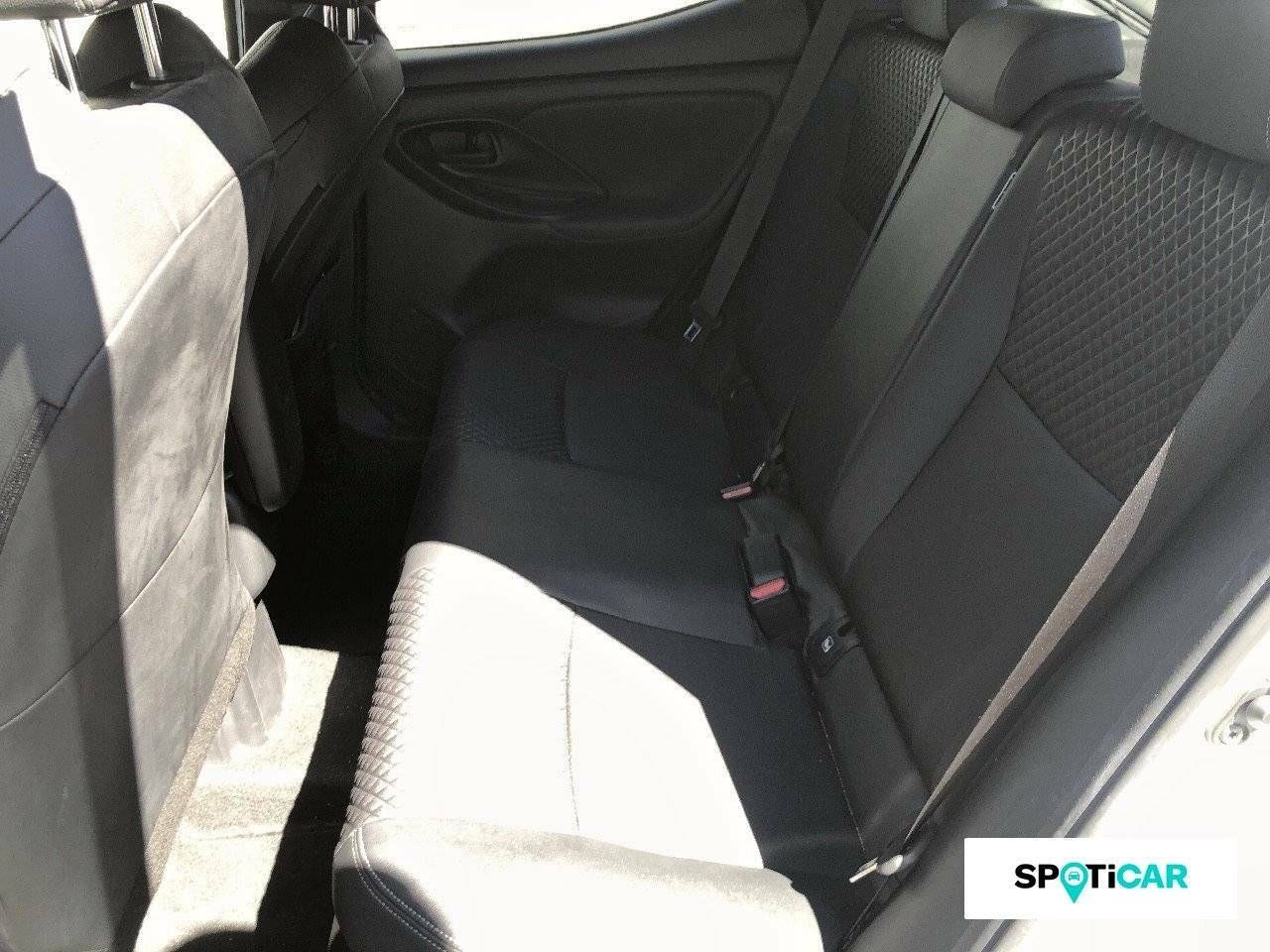 Foto Toyota Yaris 10