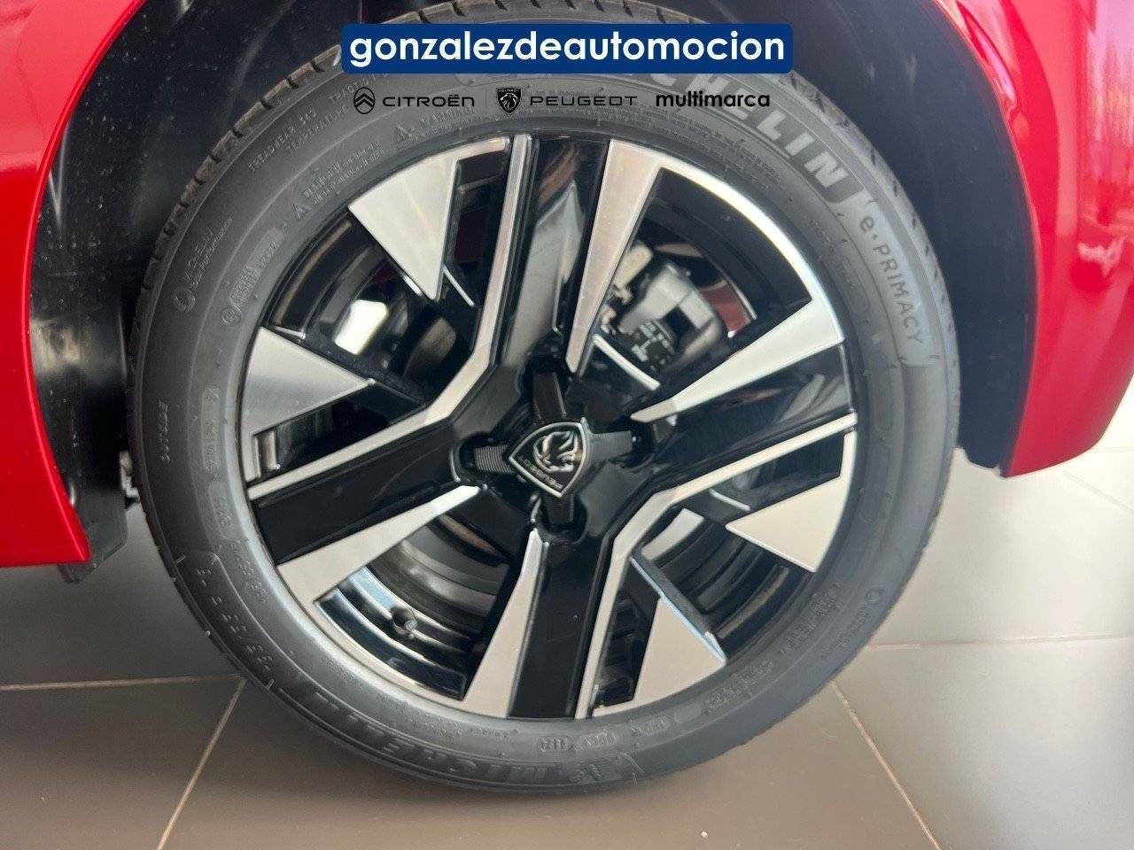 Foto Peugeot 208 11