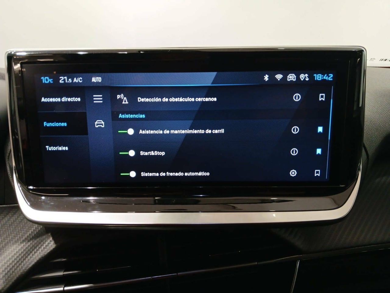 Foto Peugeot 2008 14
