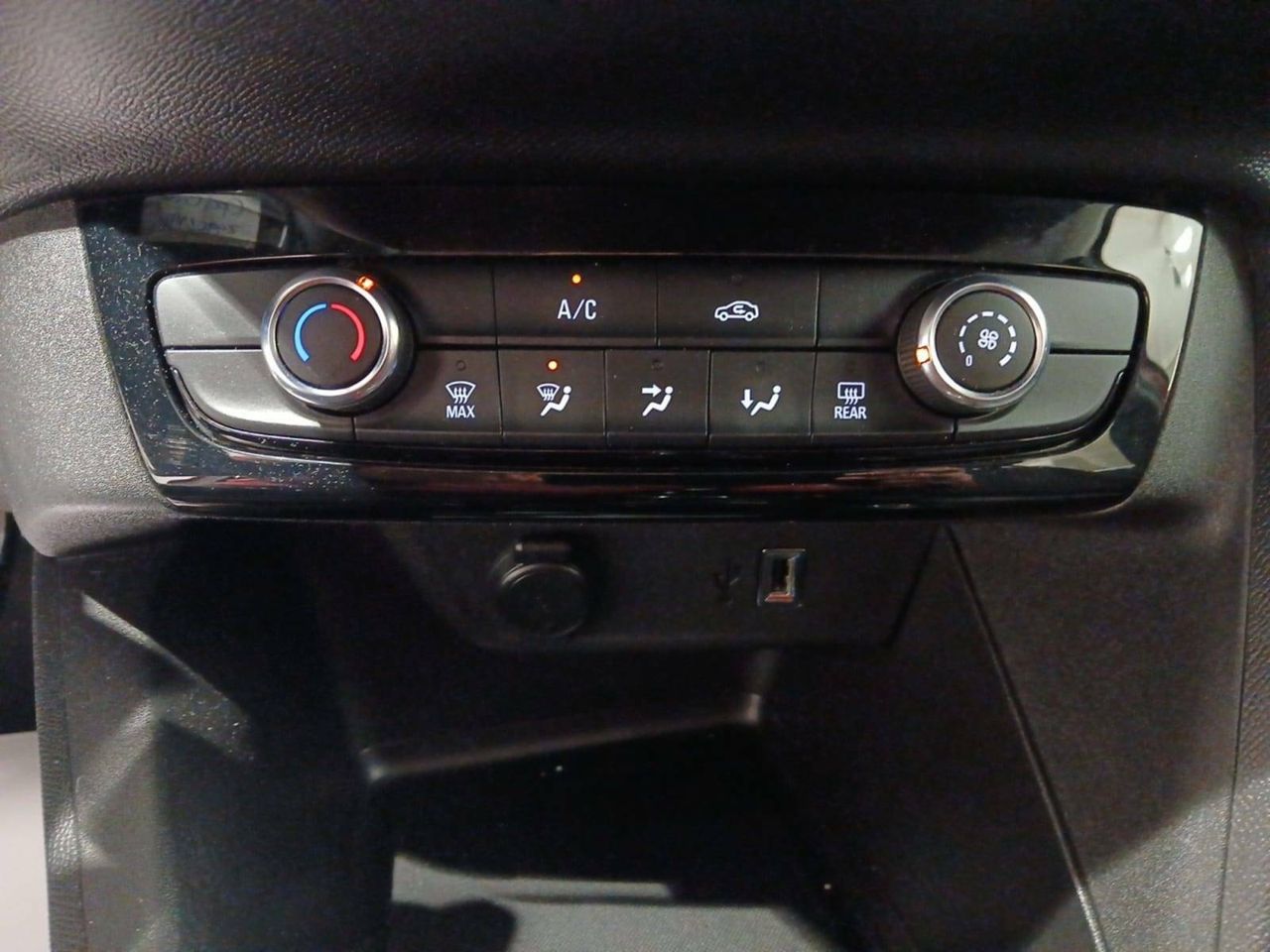 Foto Opel Corsa 23