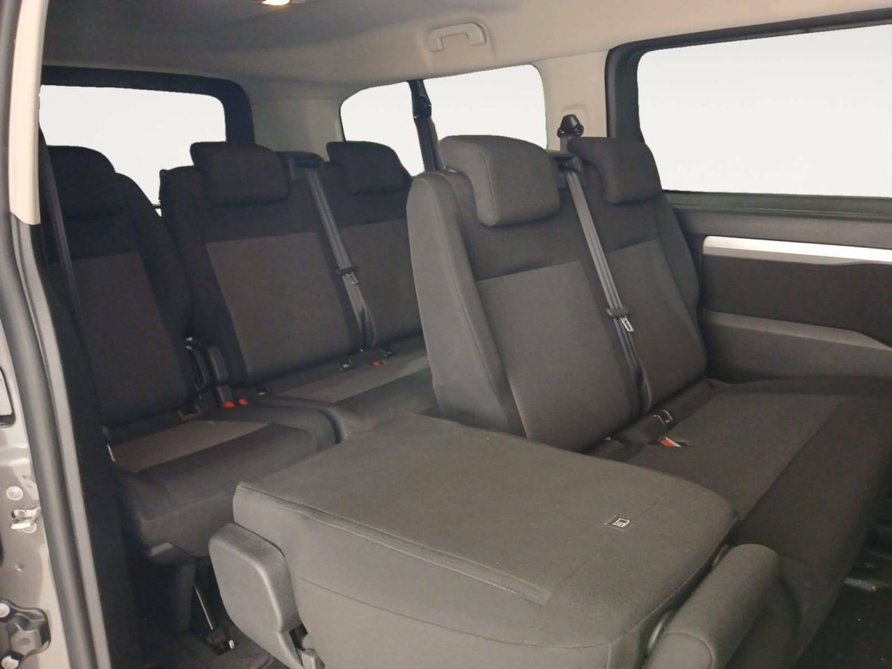 Foto Peugeot Traveller 13