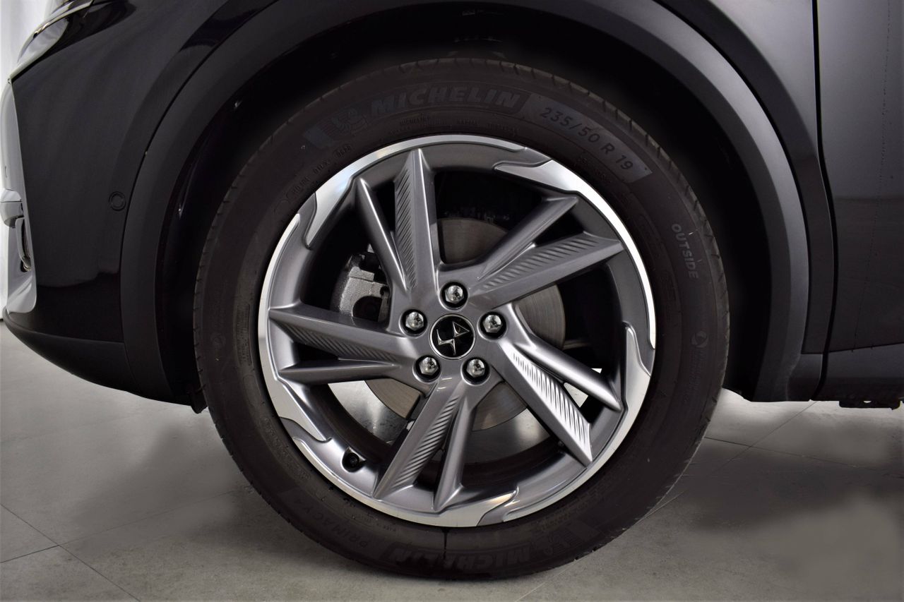 Foto DS Automobiles DS 7 11