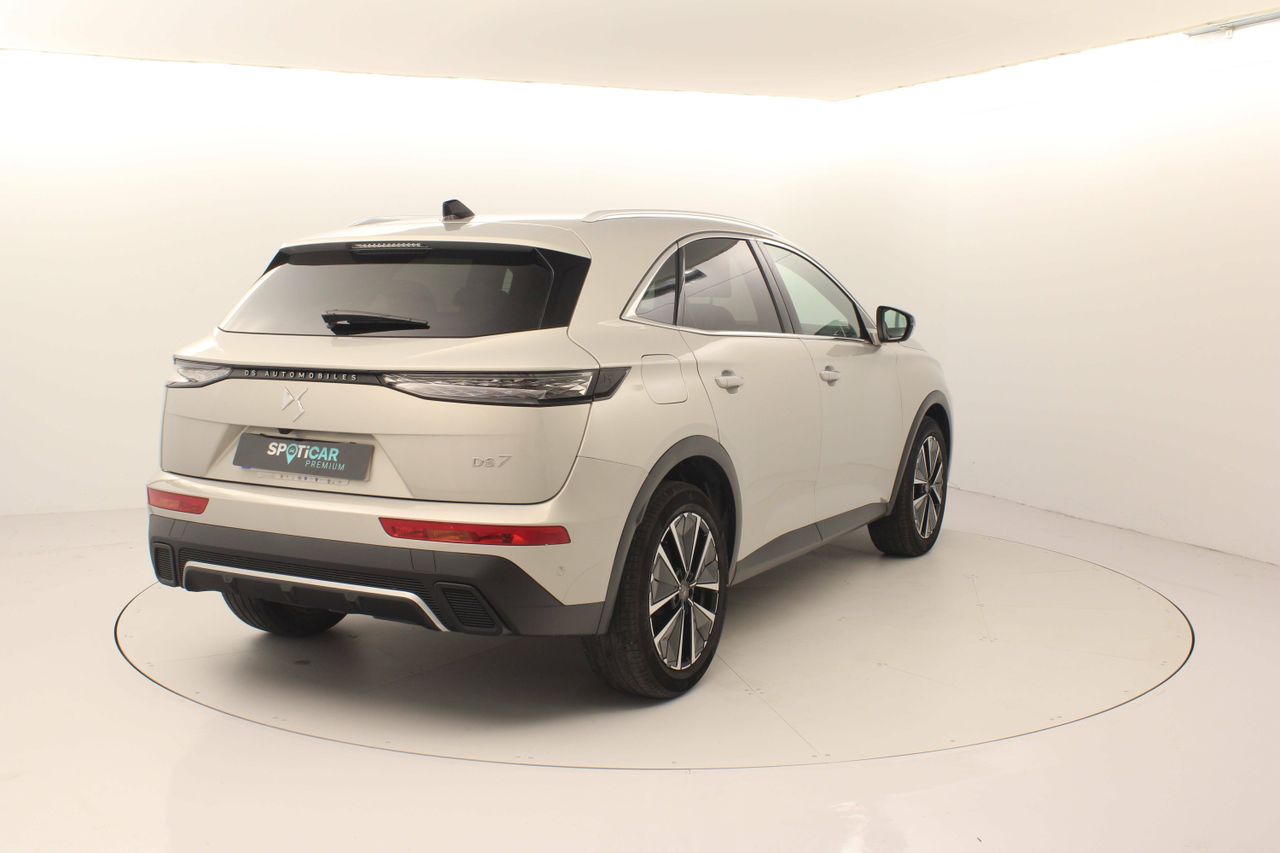 Foto DS Automobiles DS 7 7