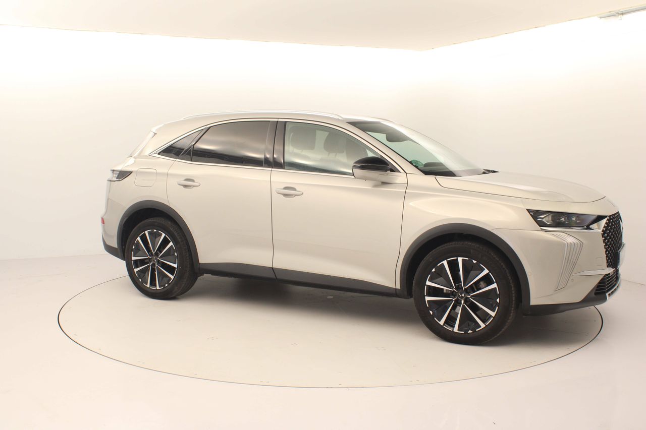 Foto DS Automobiles DS 7 10