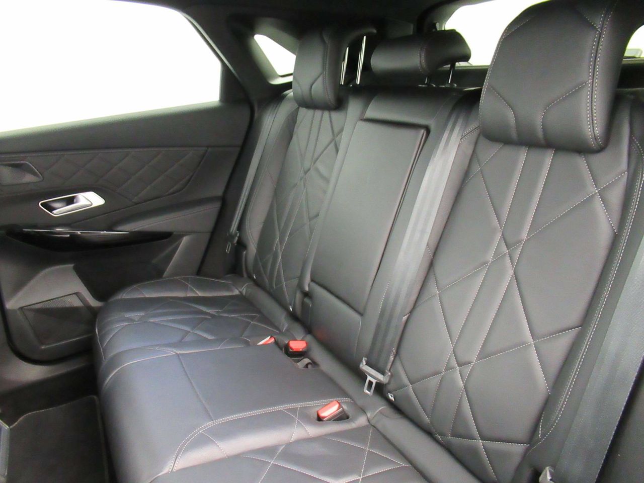 Foto DS Automobiles DS 7 15