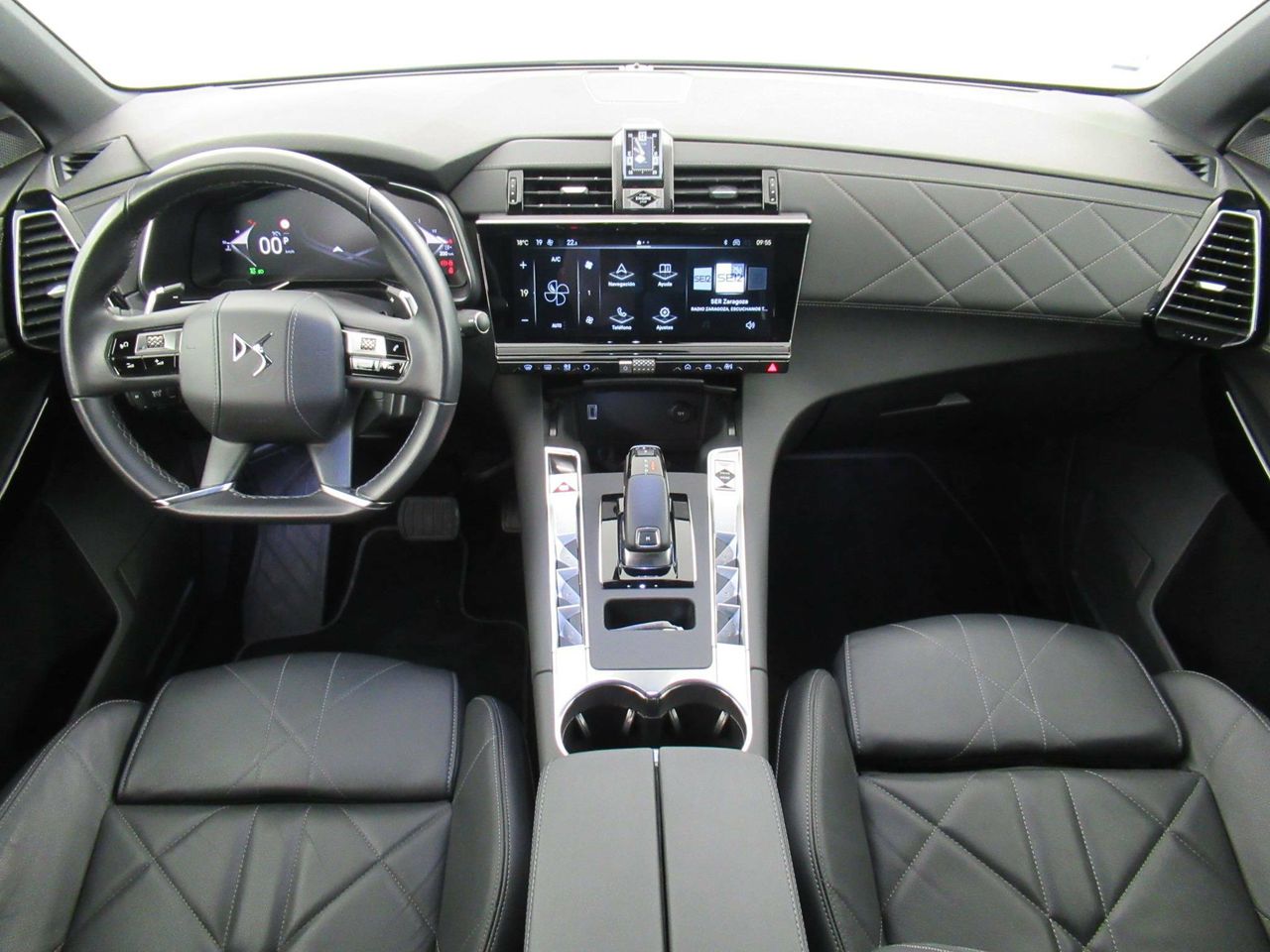 Foto DS Automobiles DS 7 17
