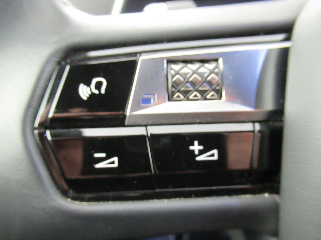 Foto DS Automobiles DS 7 27